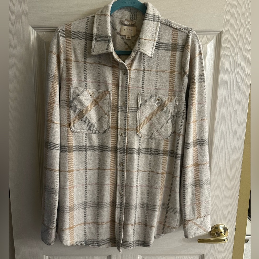 Women's Shacket Neutral Colors Super Soft Size M NWOT